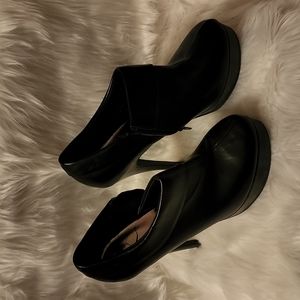 Women's bootie